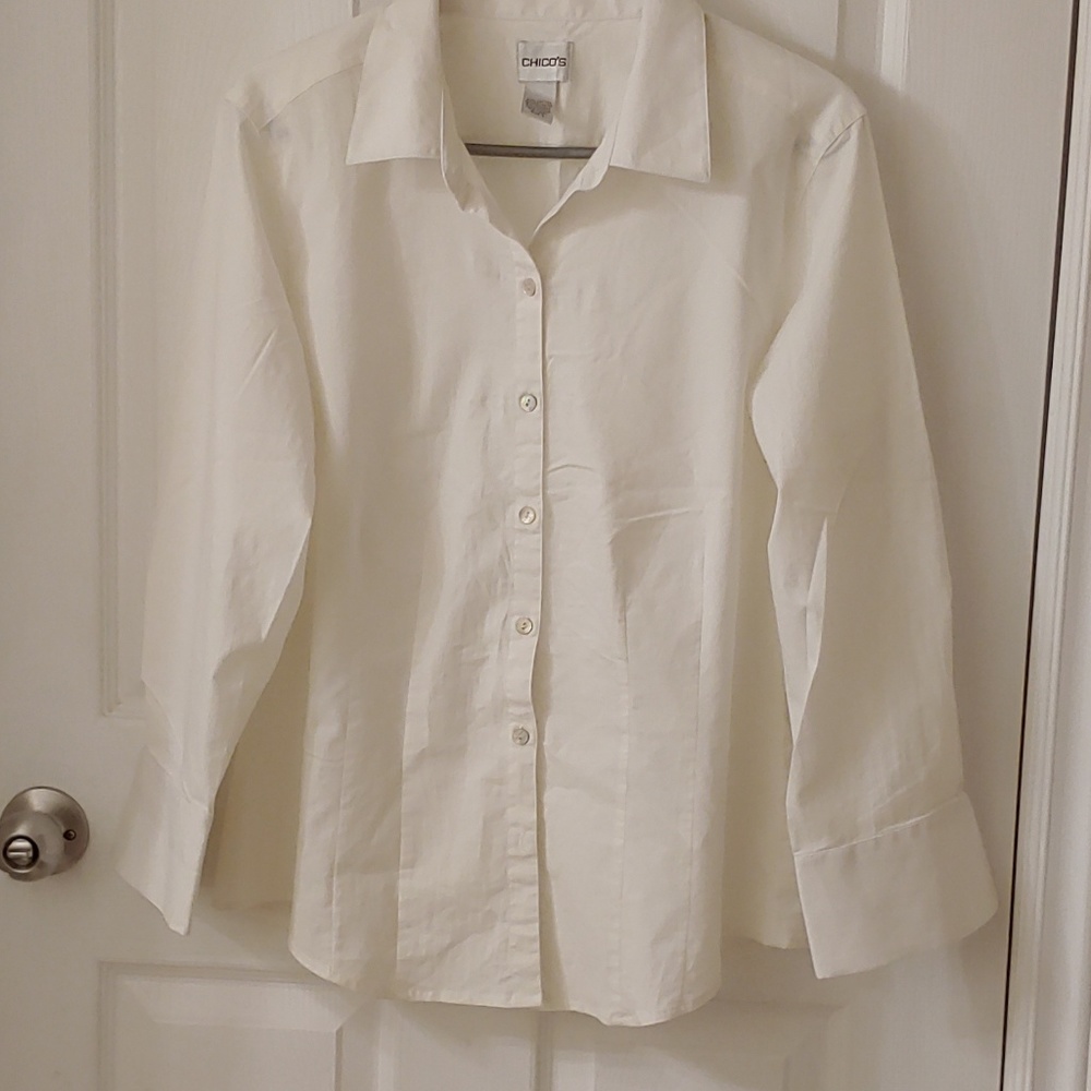 Chico's lot of 2 button up cotton shirts sz 2